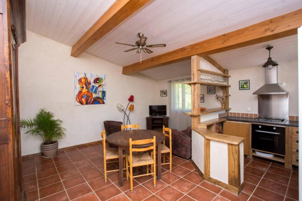L'Arbre A Soleil Villa Aigues-Vives  Ngoại thất bức ảnh